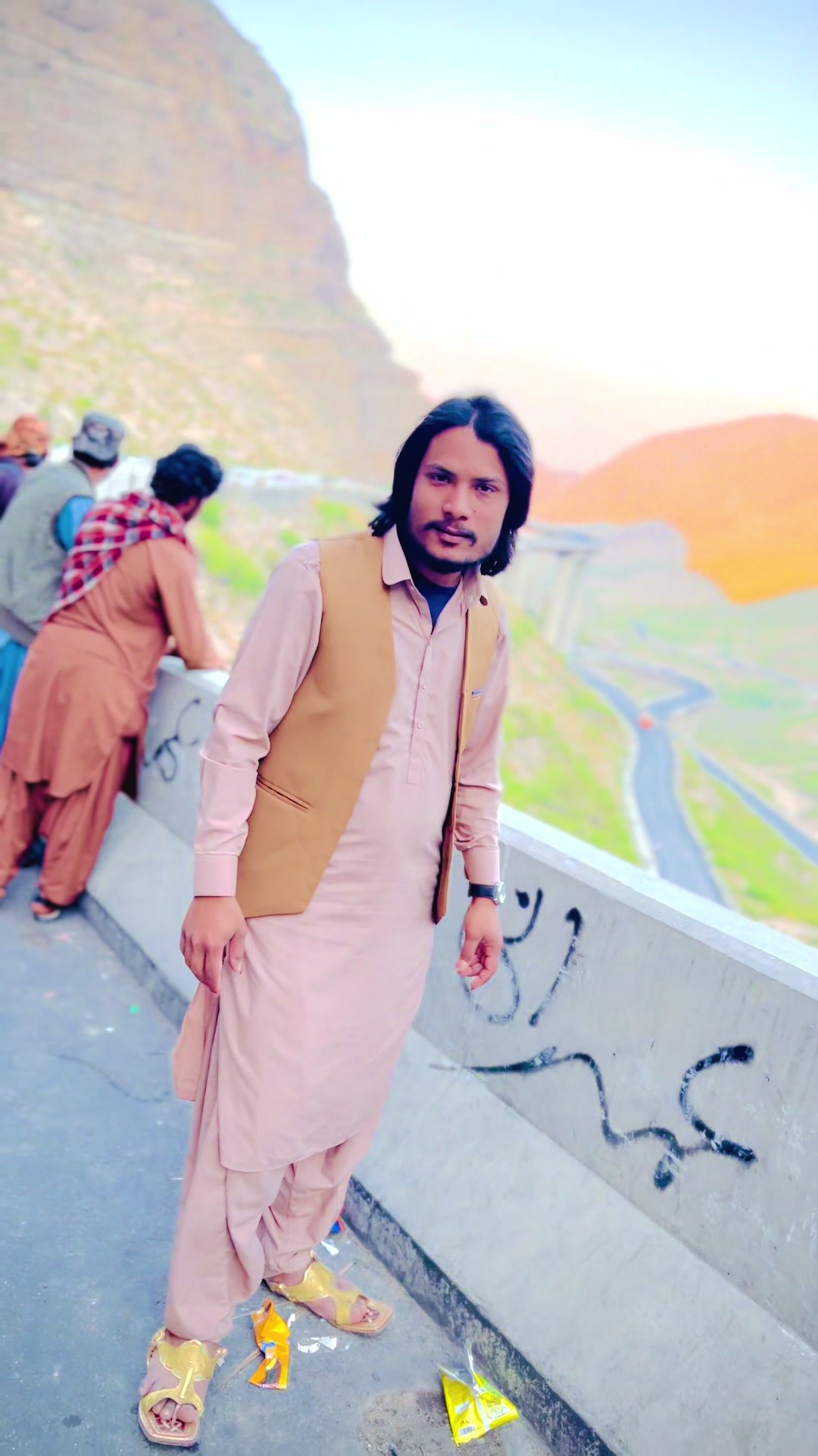 @ذیشان حیدر