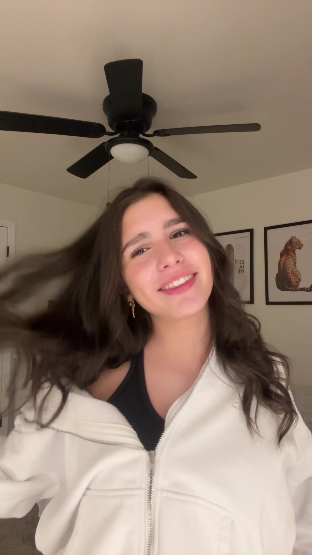@Ava