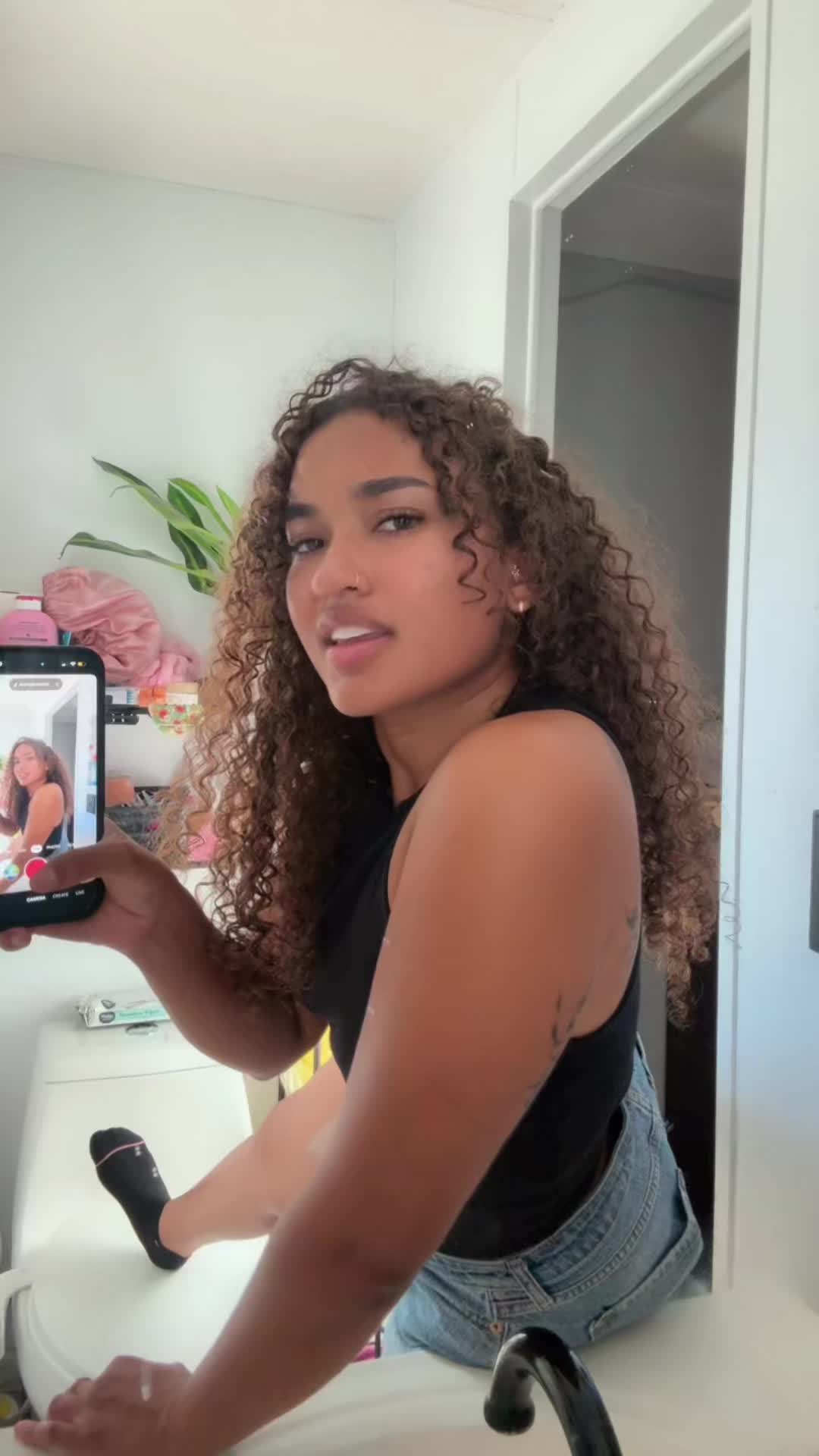 @Sav 🦋