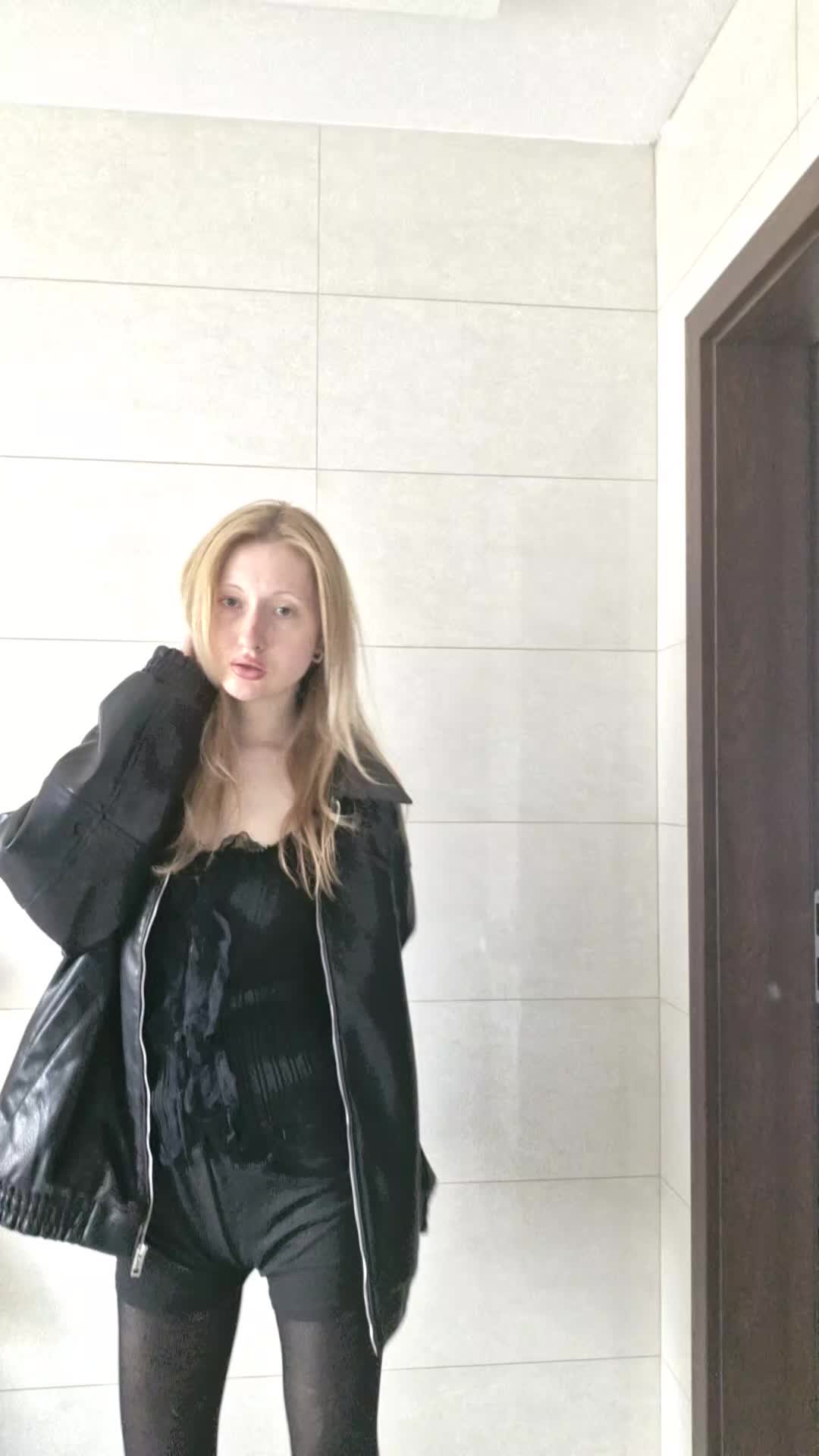 @amelianital