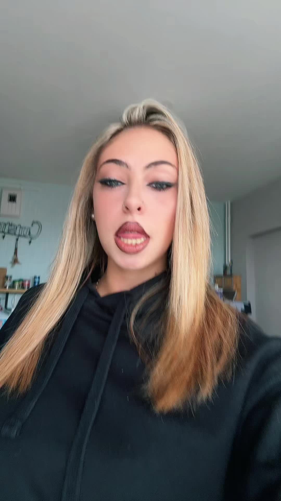 @élie ๐