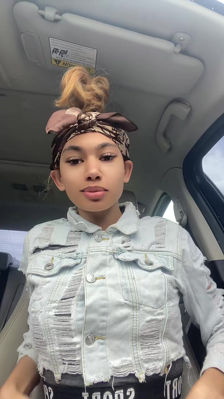 @Jay The Gemini🍭🌸♊️