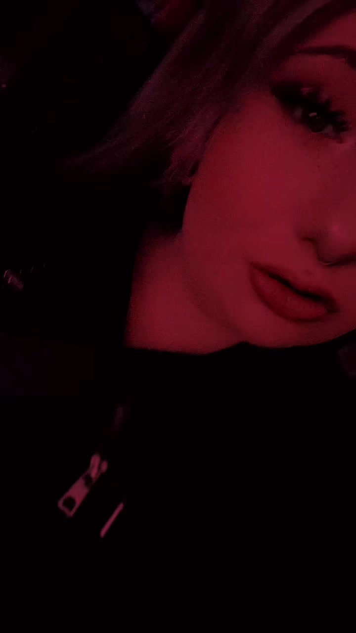 @MrsUnbekannt