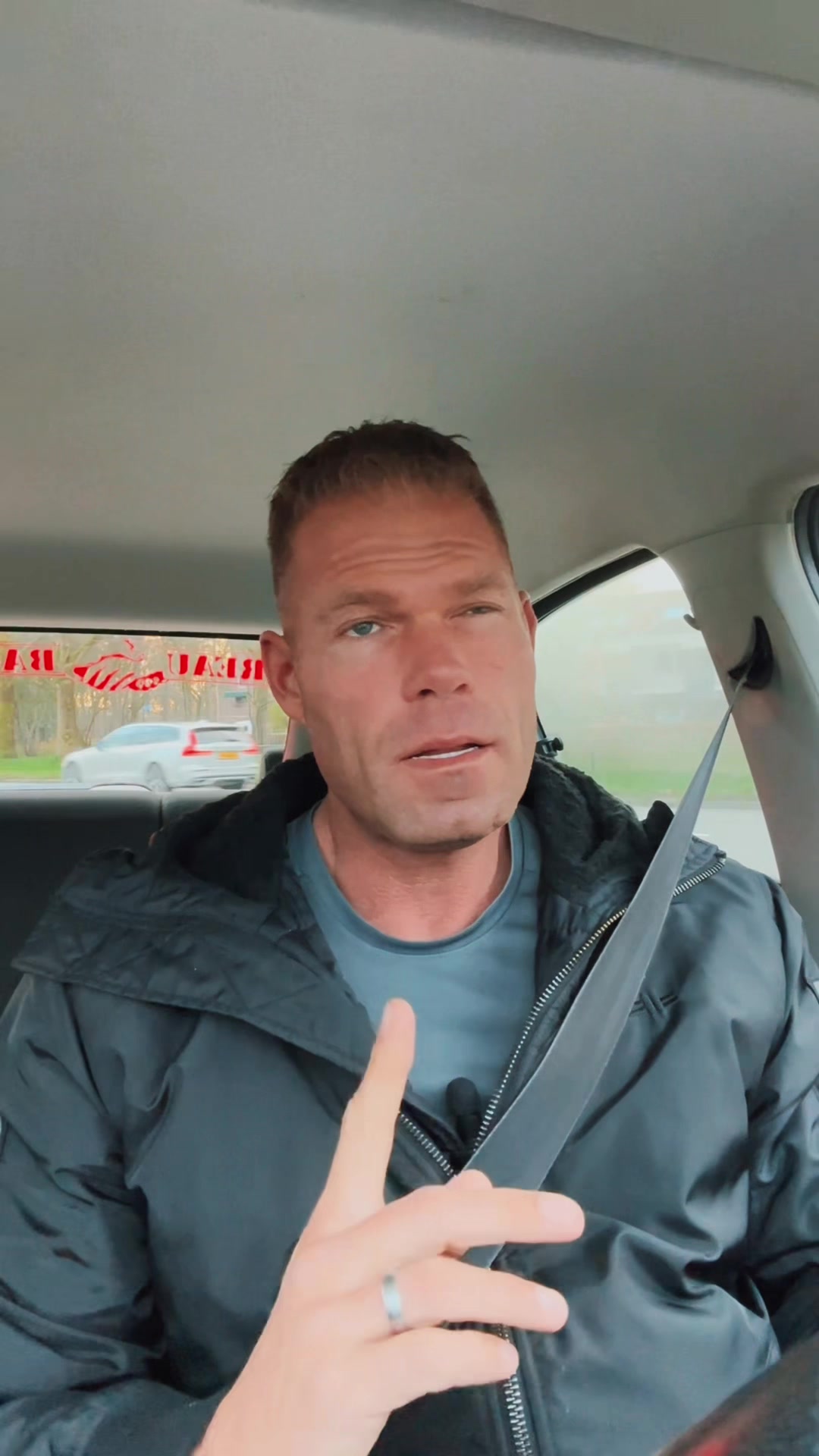 @Maarten V