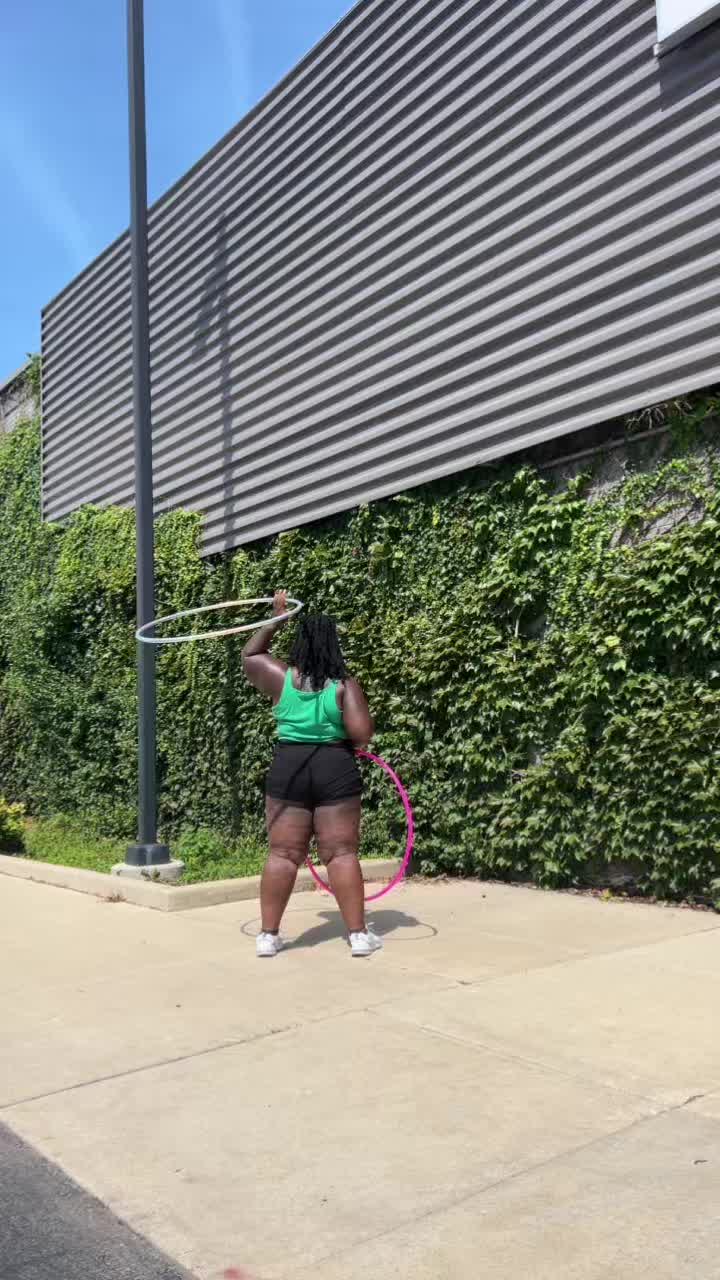 @TheeGalavantingBae