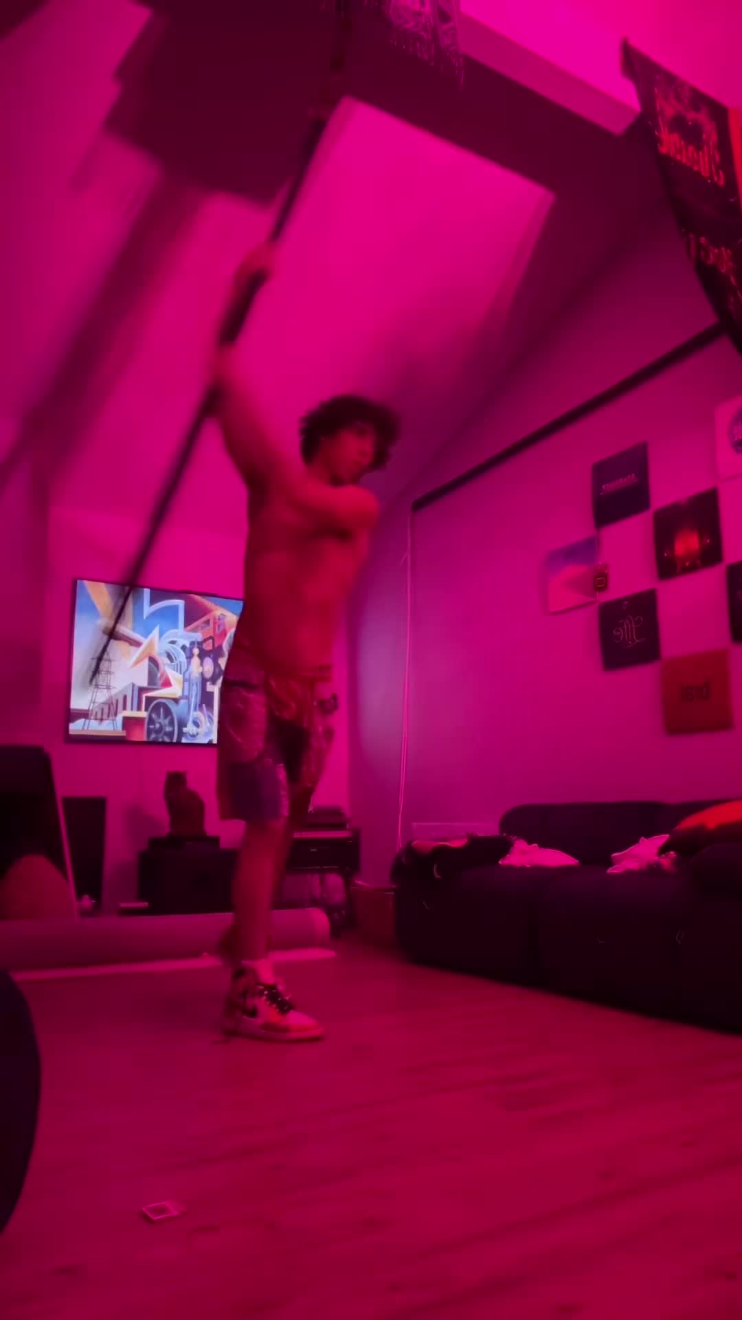 @Van
