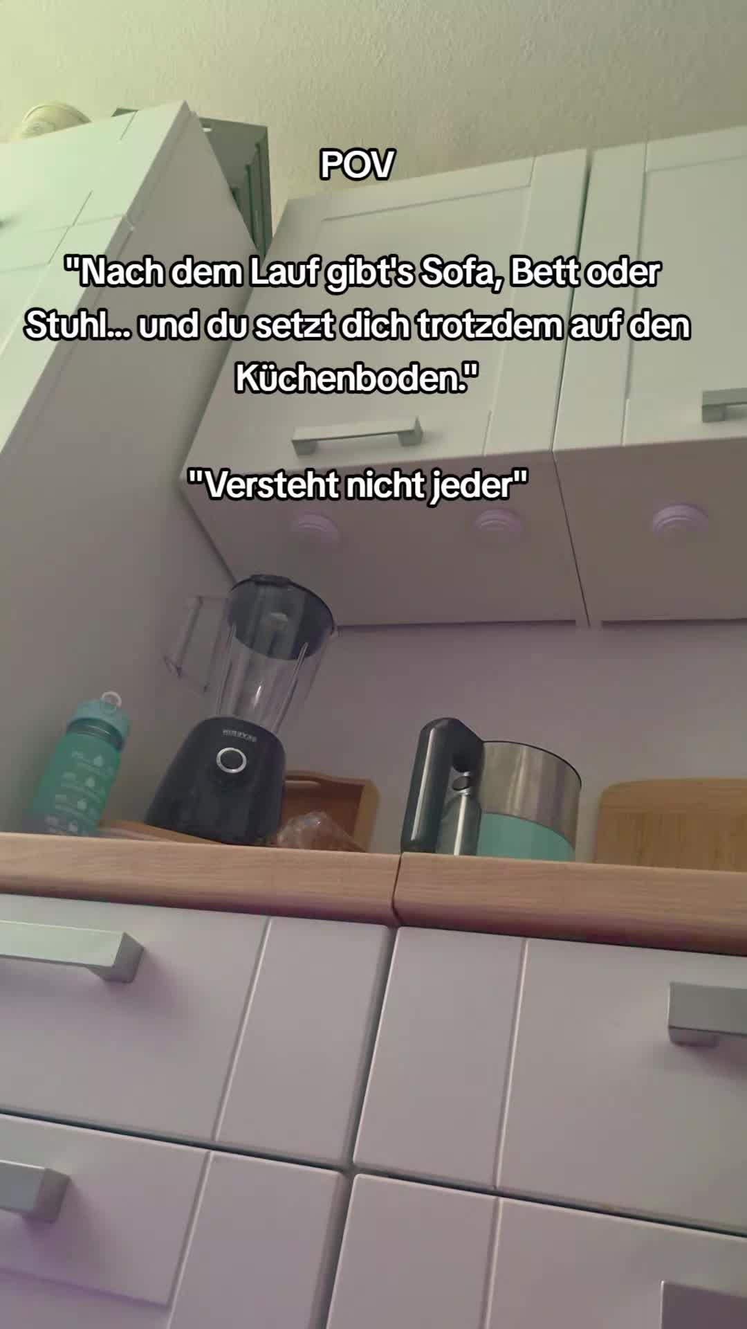@&Lambda;NTJ&Xi; SCHL&Lambda;UCHI'S&bull;RUNN&Xi;R GIRL&bull;