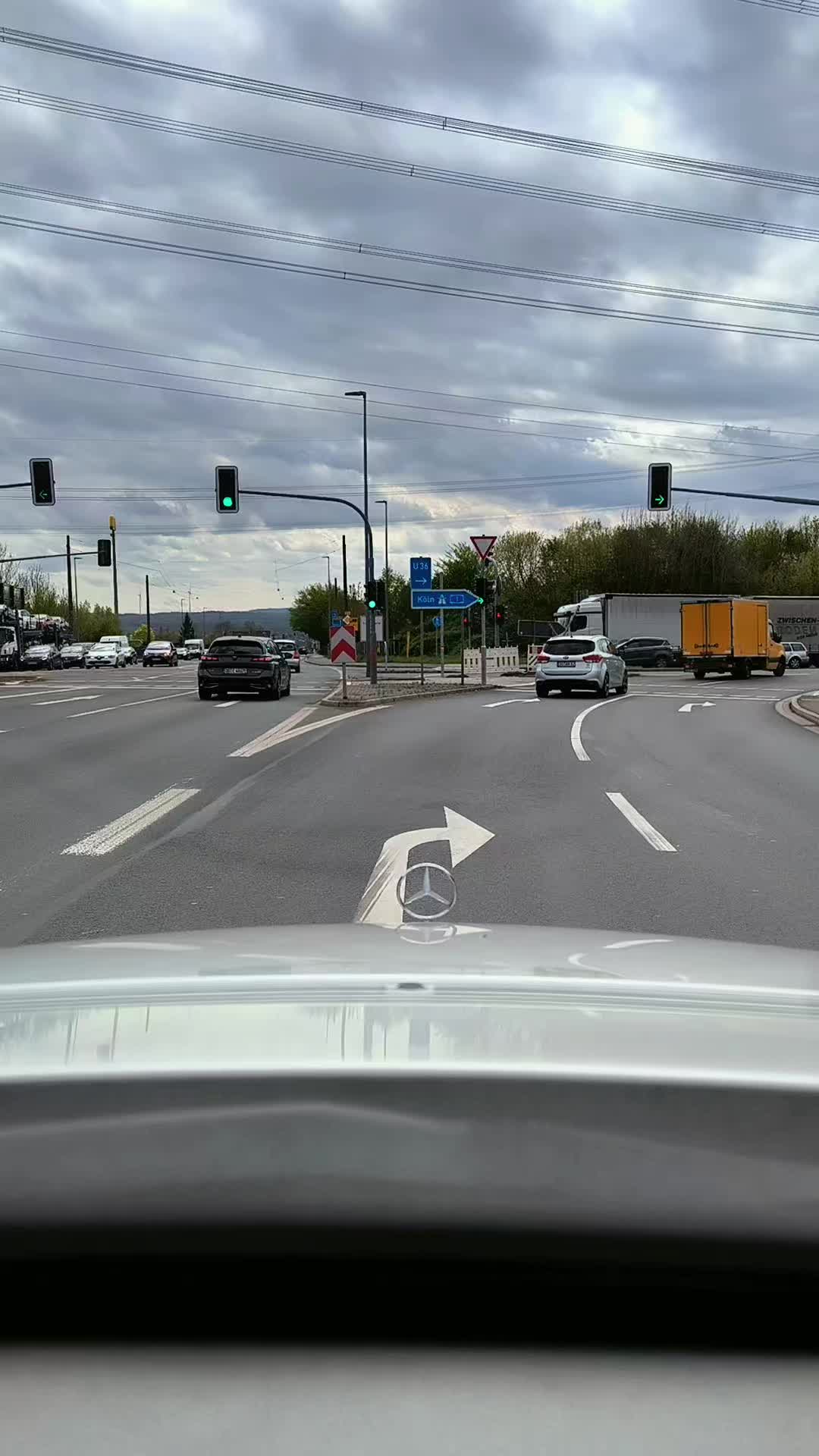 @Mercedes Benz