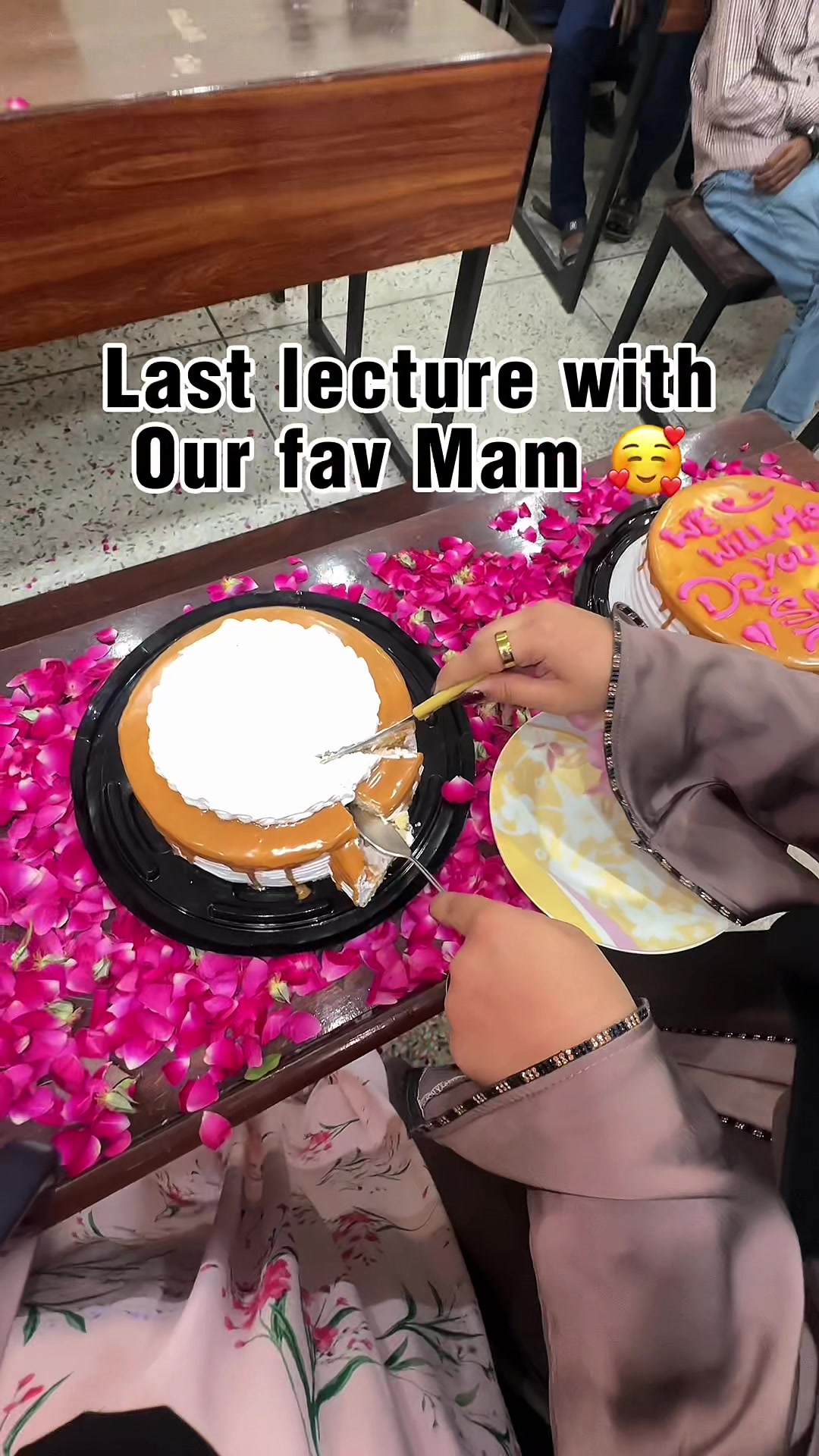 @Faaiza