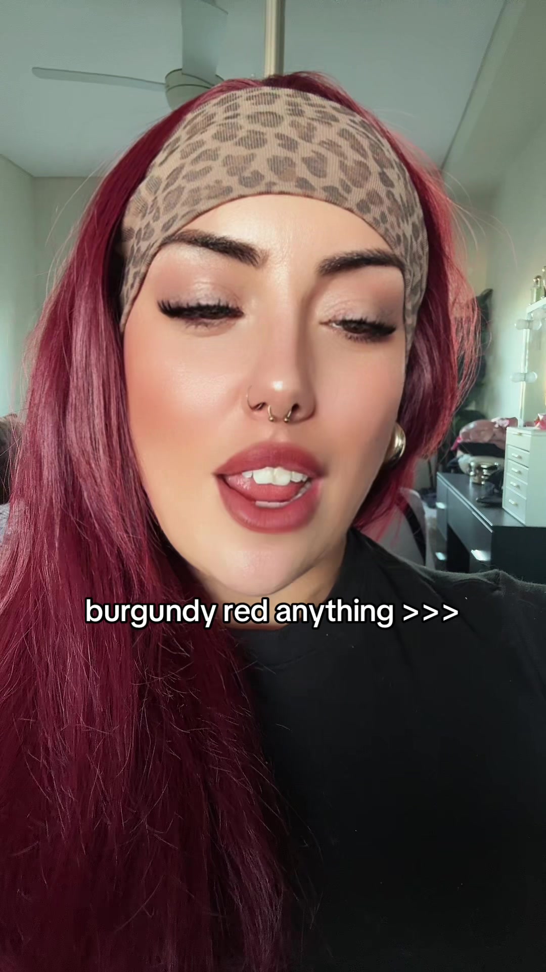 @LEASHBIAN 😈