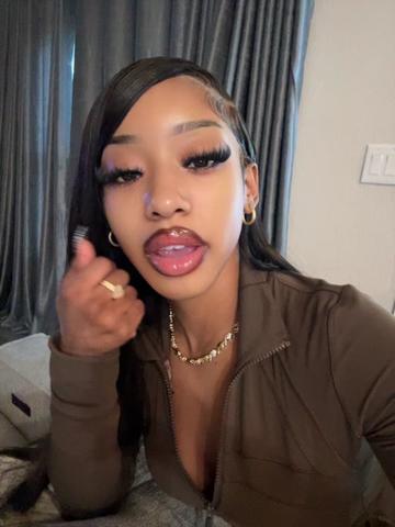 @Adaezeeeee