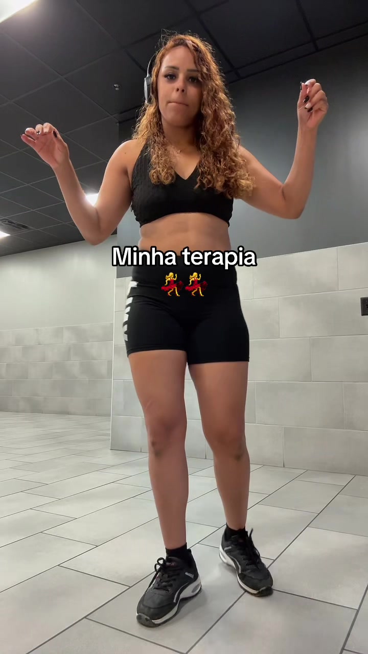 @Andressa 😉😚