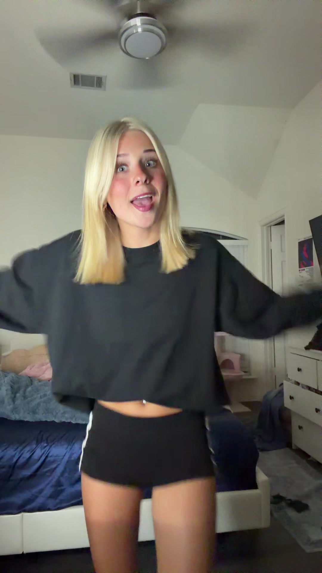 @savconway_