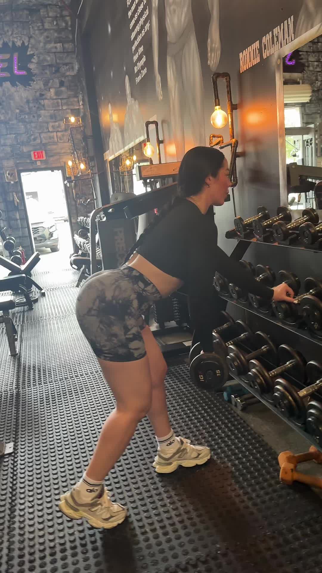 @Chikygarcia81