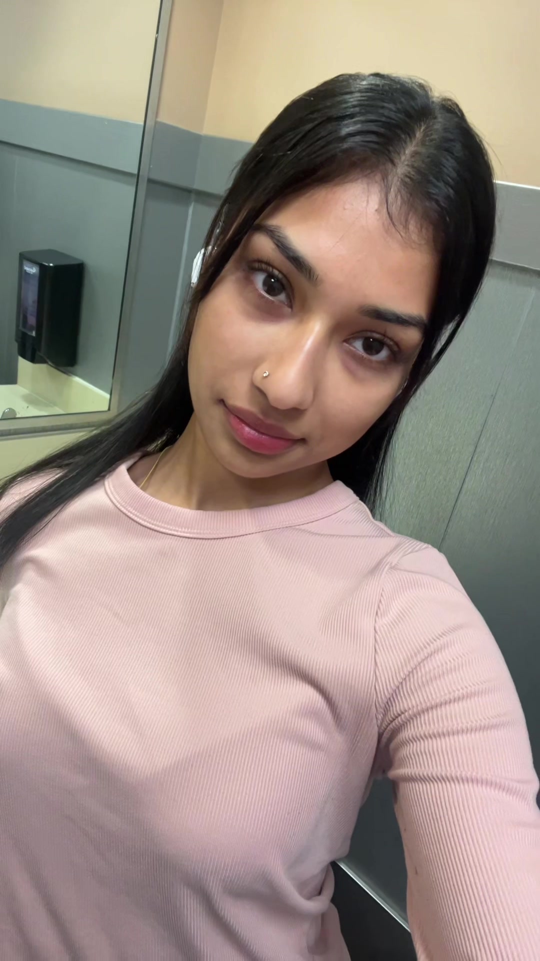 @??