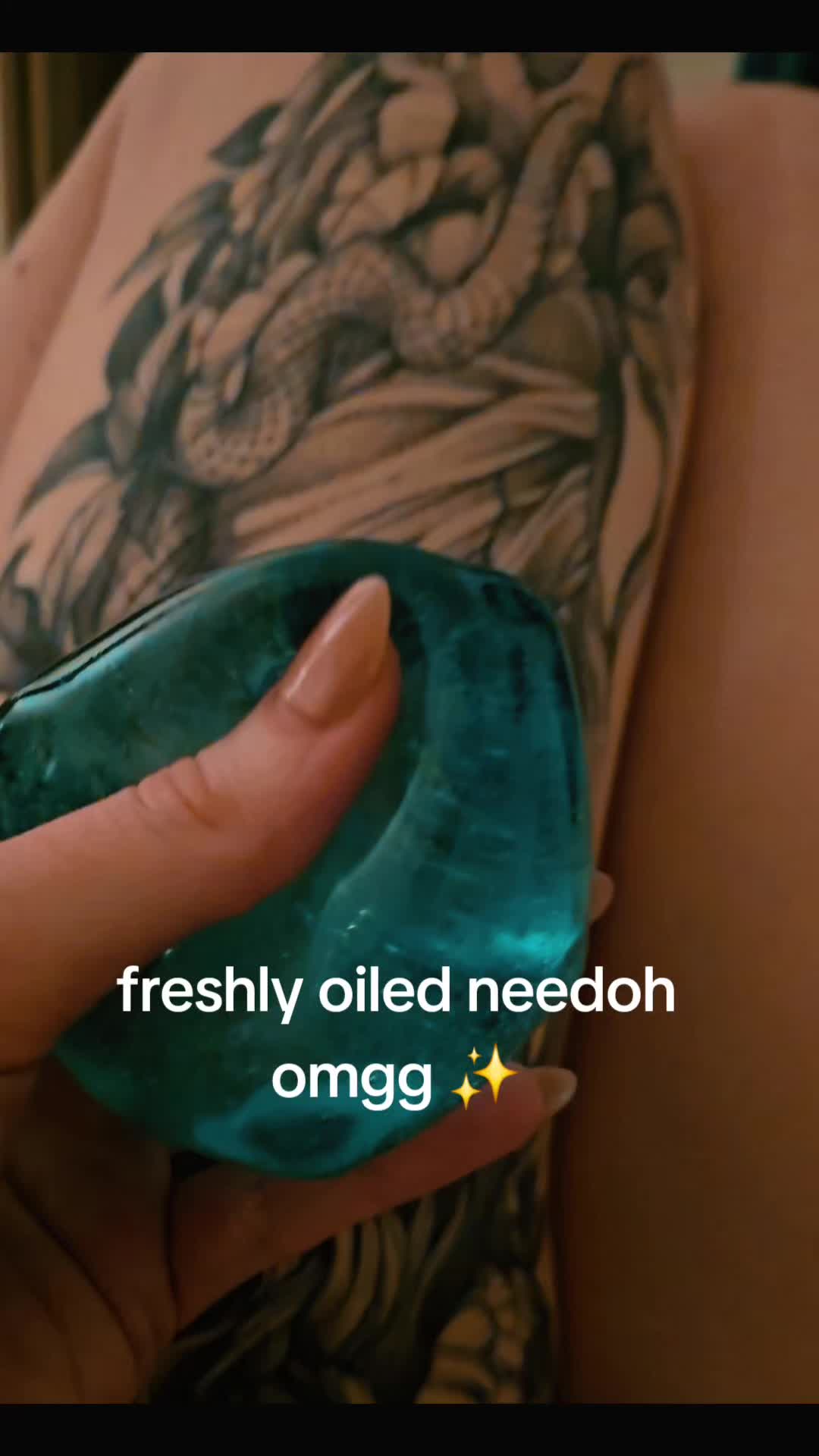 @poisonivypetal