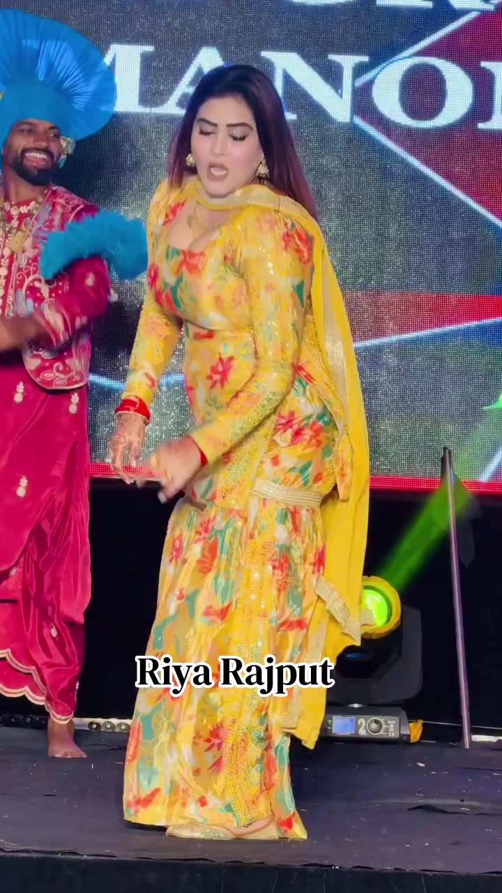 @Aj_Malika011