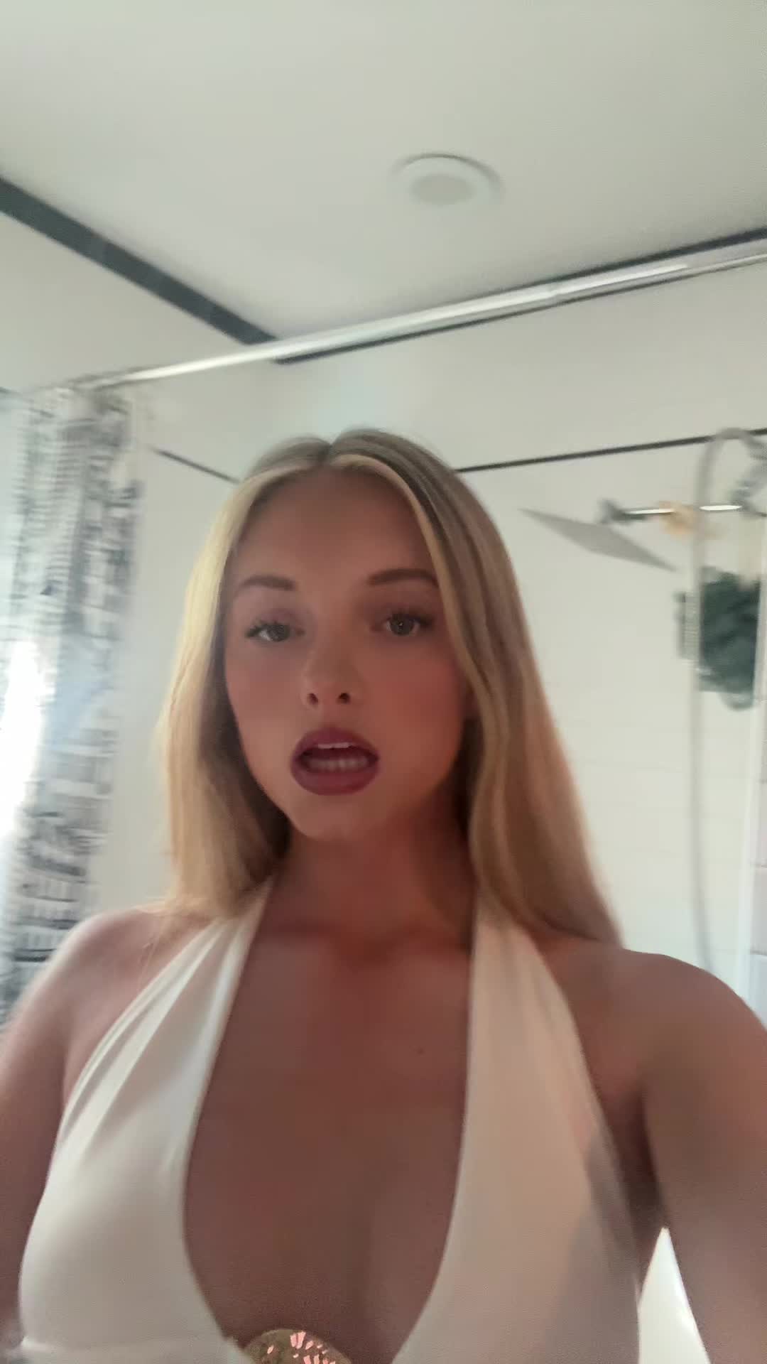 @bellahuttner