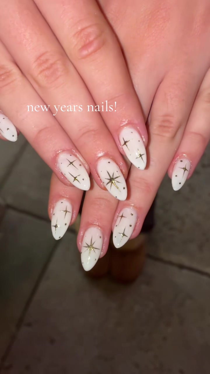 @blue sky nails del mar