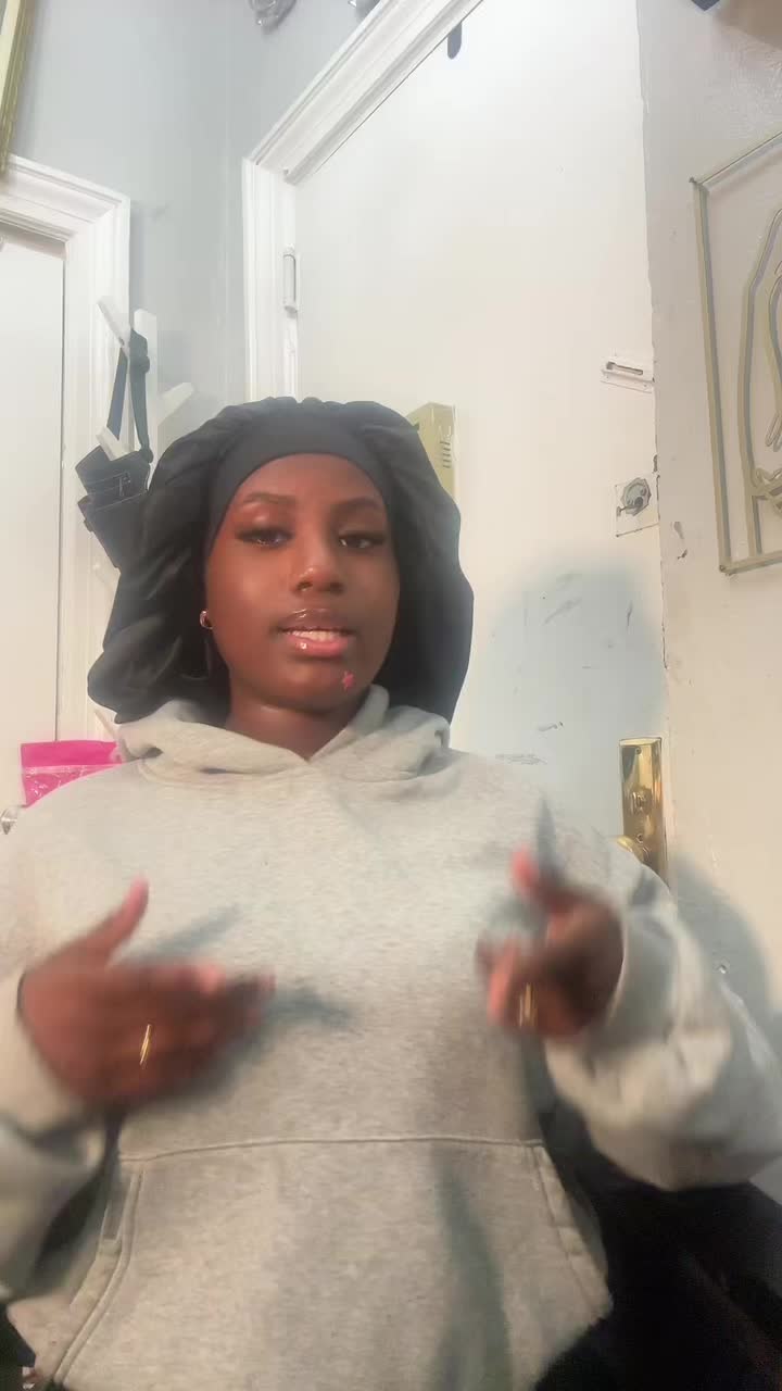 @Aniii🍭🫧