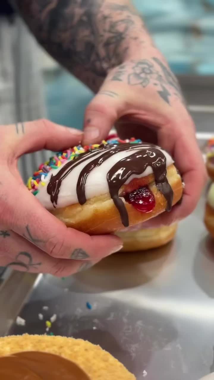 @Donuts Explorers