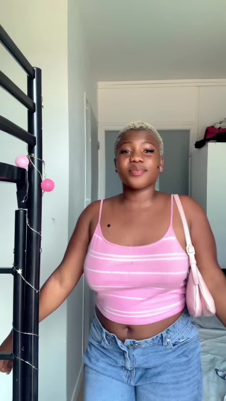@🌸~<Tia🥹🦋💕