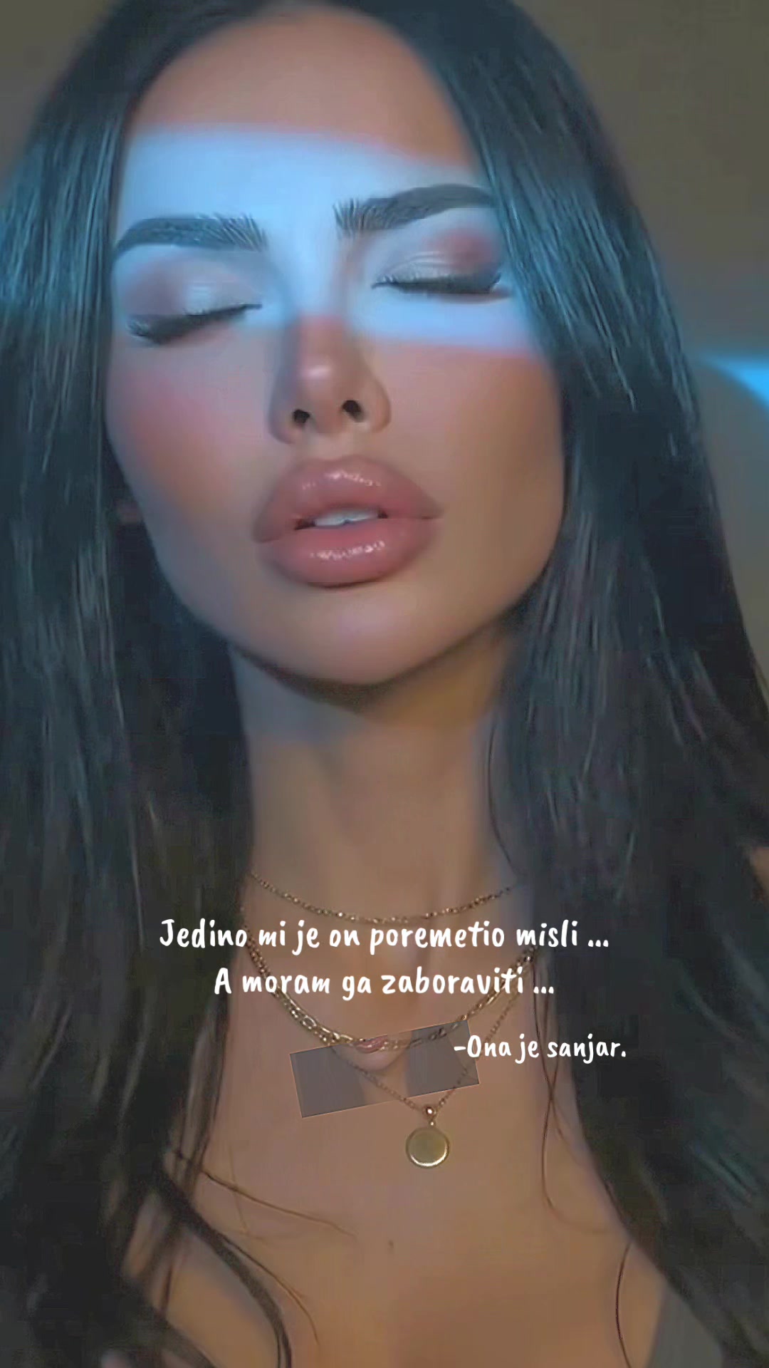 @-Ona je sanjar.☆
