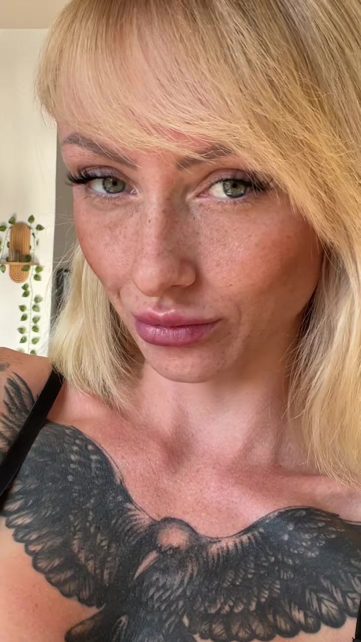 @AmaliaRoxx