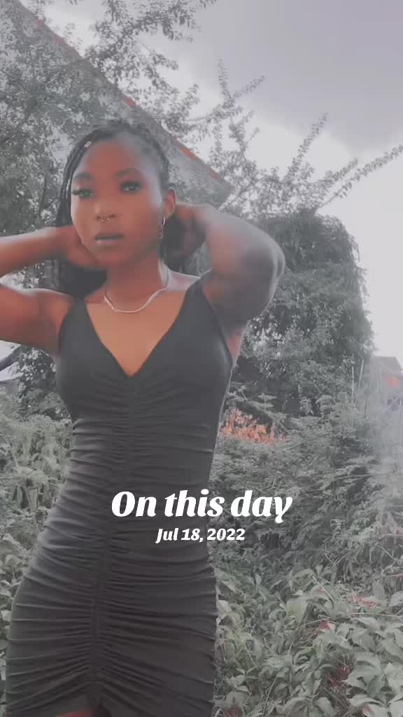 @Queen_lizzyb12 👸🦋🛍