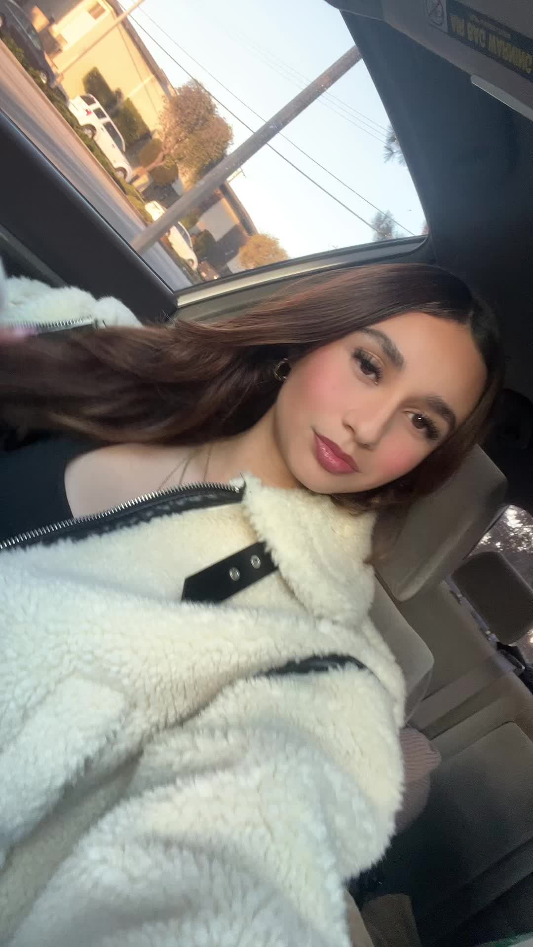 @Ivory 🧞♀️