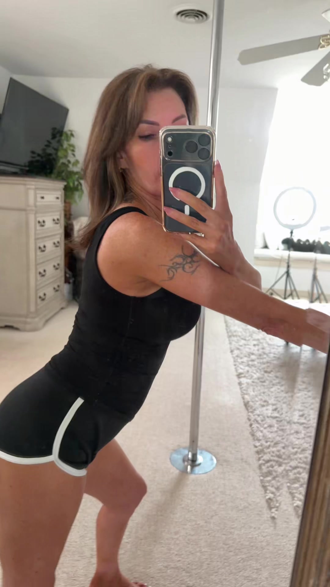 @hotgrandmaofficial