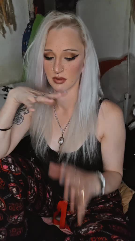 @HaiMeganBunnie