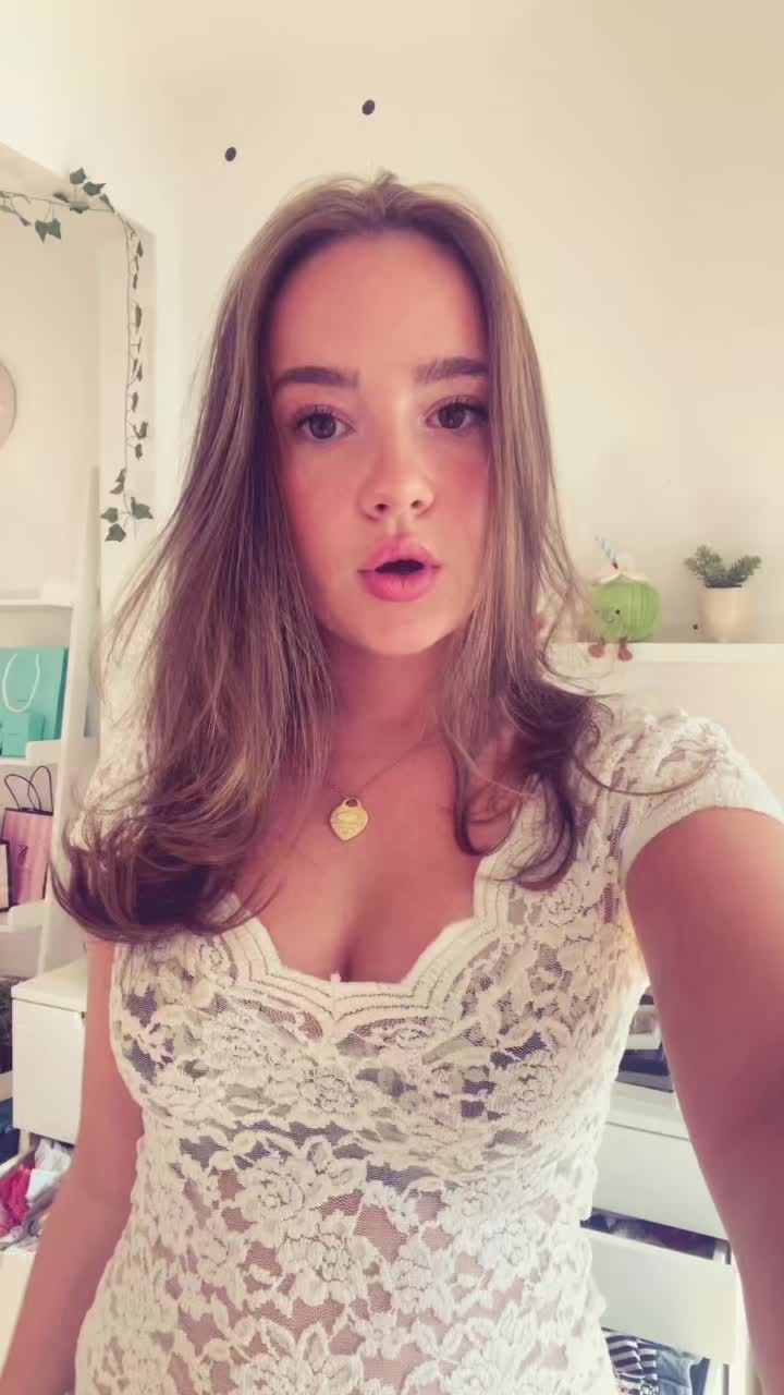 @Elisa🦦