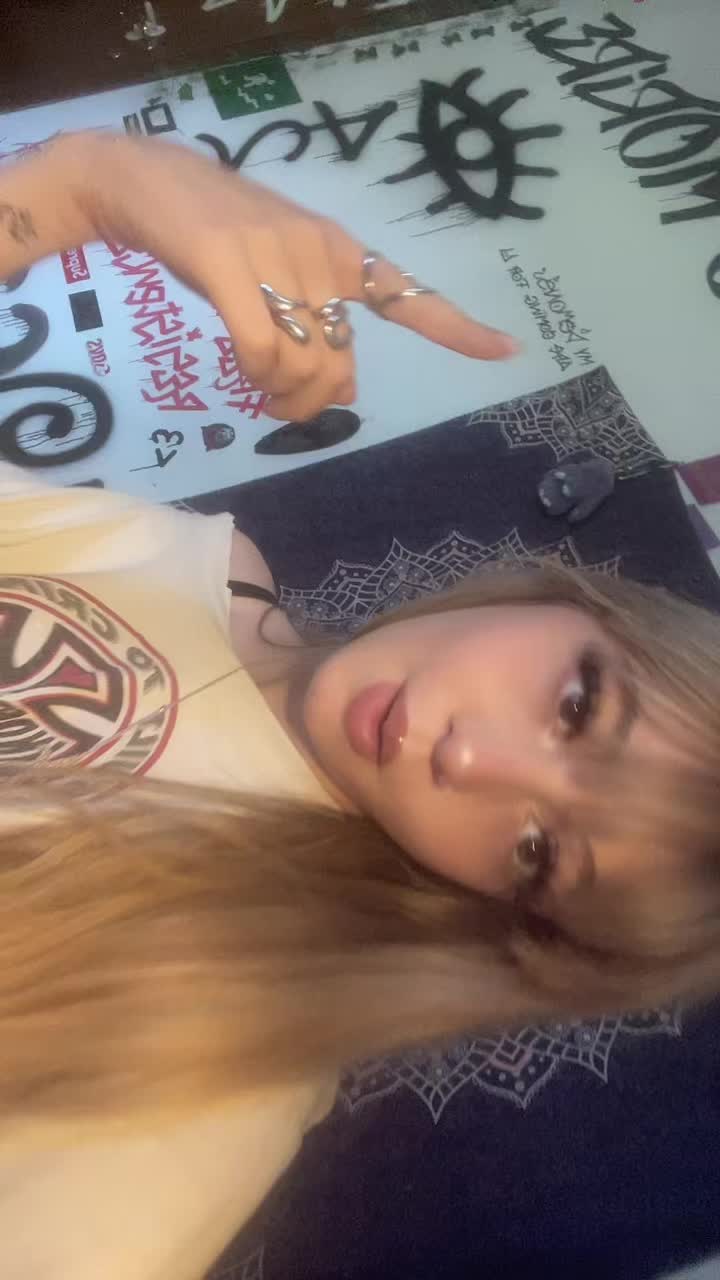 @des🕷️