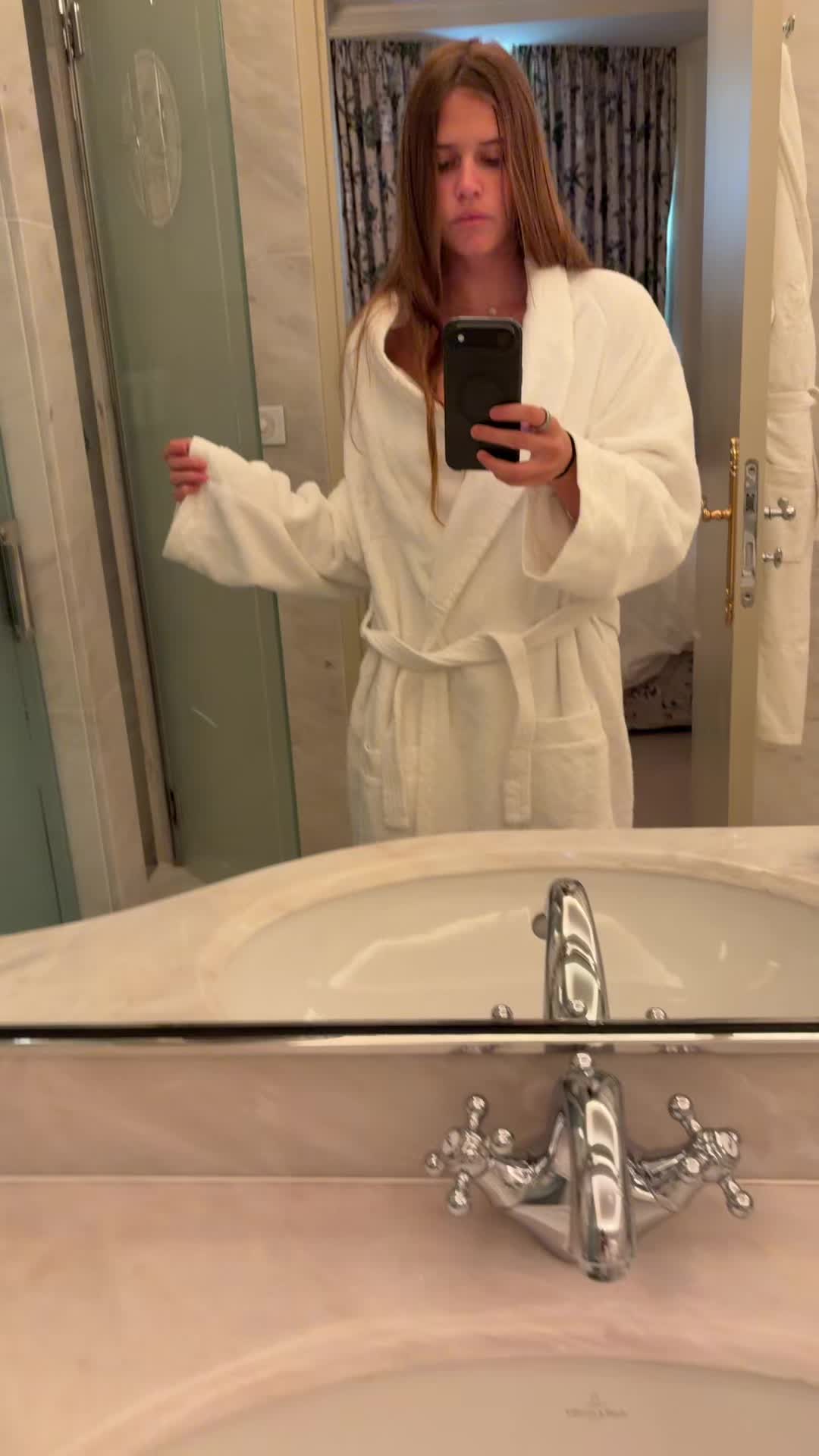 @leah