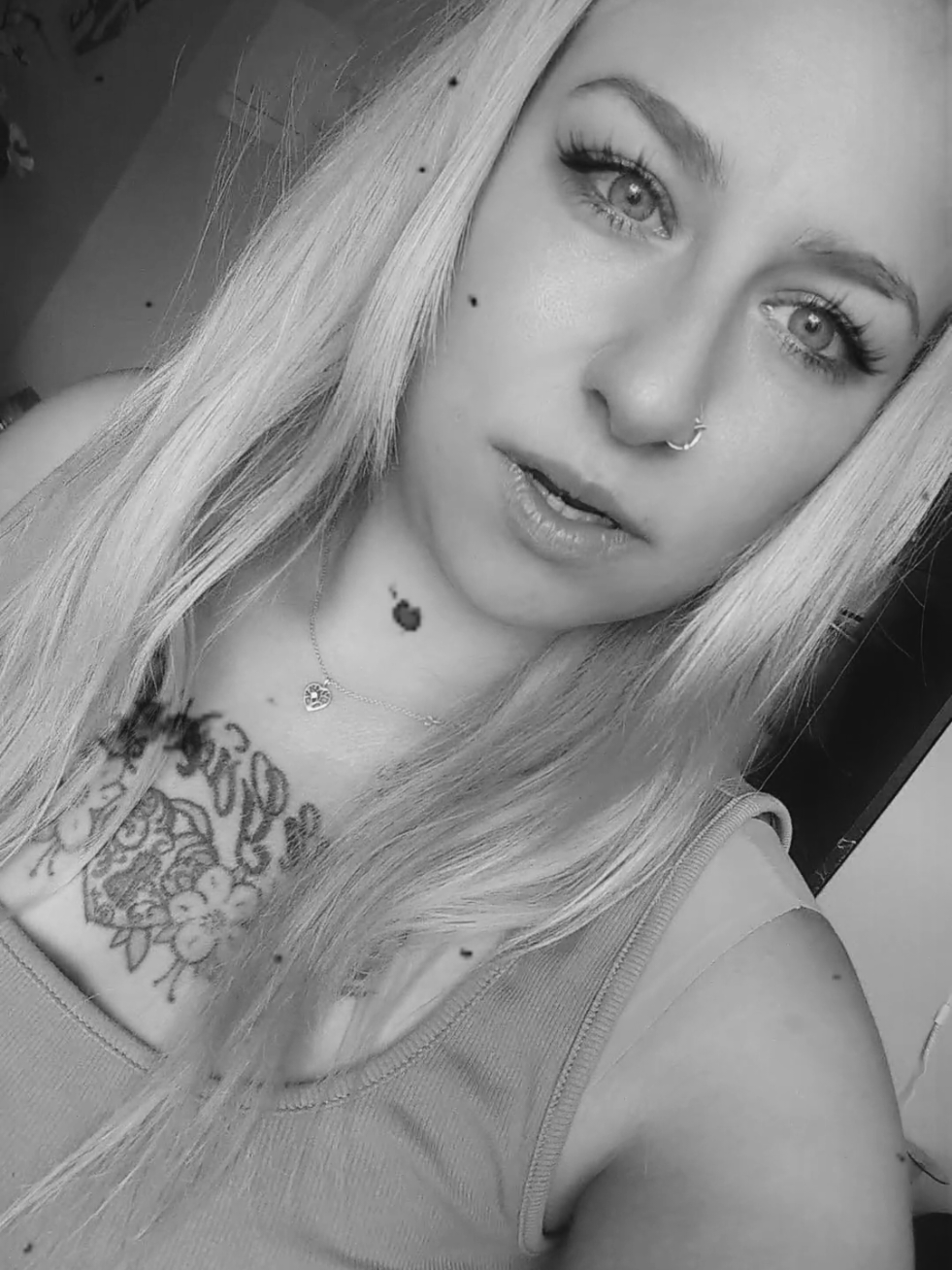 @Saphira95