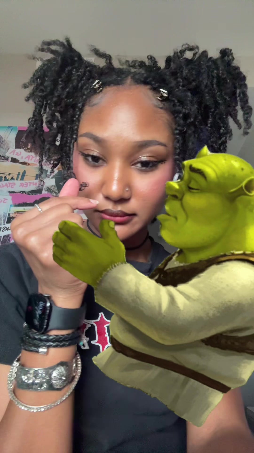 @NAOMI (the queen) & ZARIAH