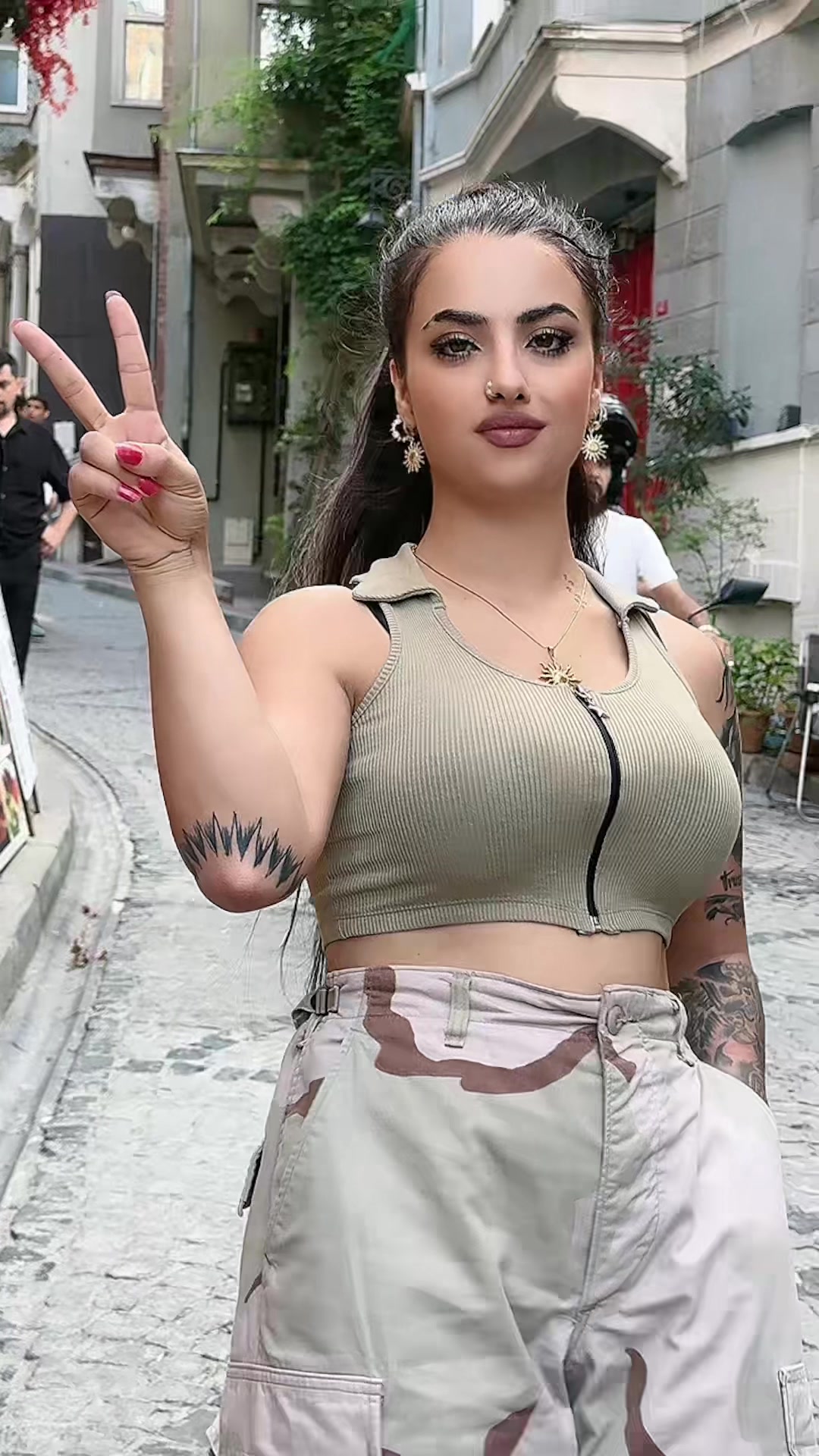 @Ke&ccedil;e_kurd🌞