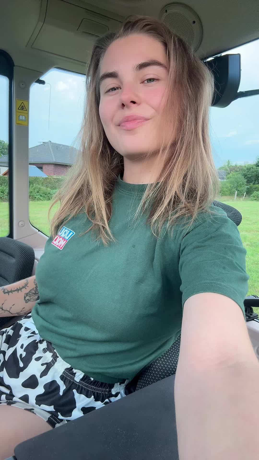 @Lena 👩🏼🌾