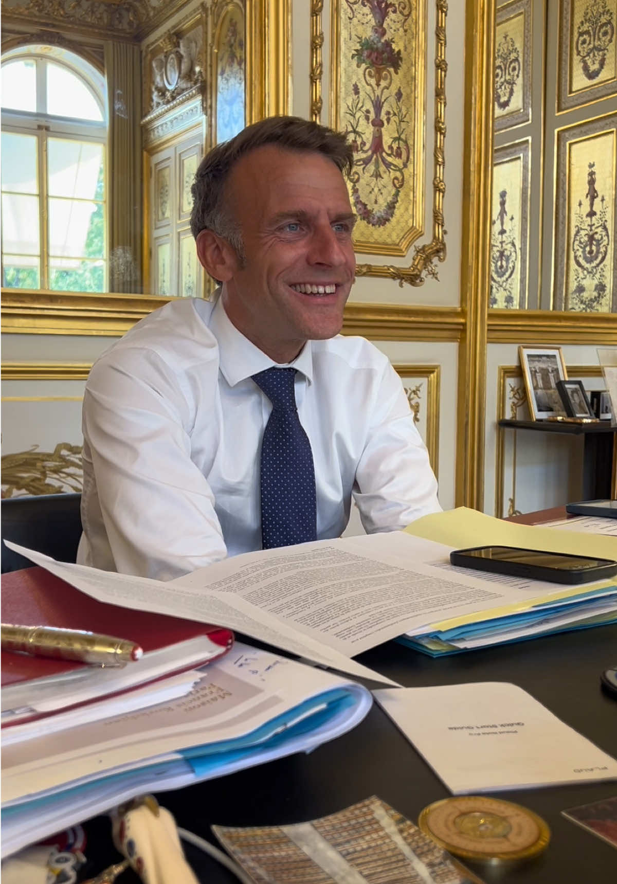 @Emmanuel Macron