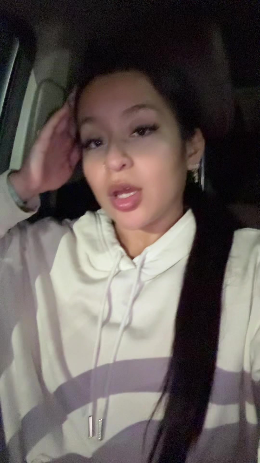 @ava<3