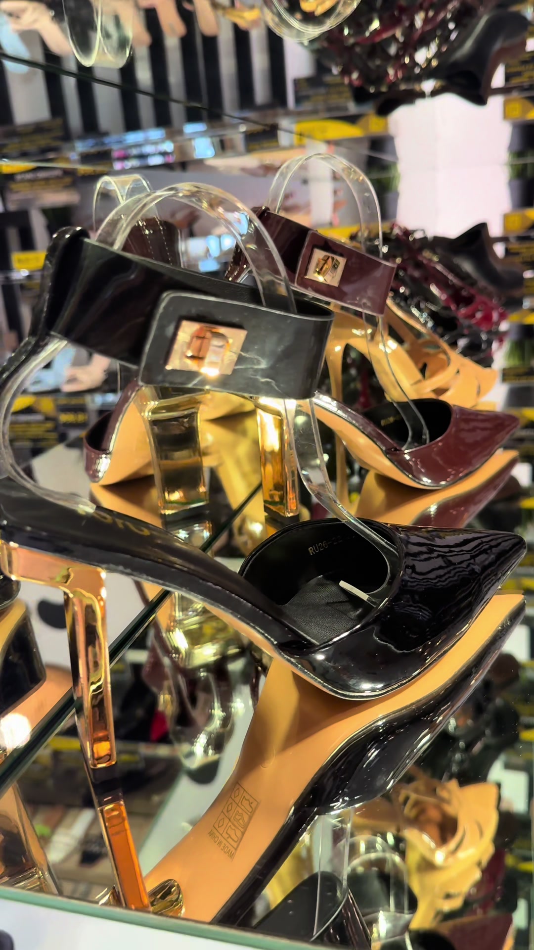 @Arzilloshoes2012