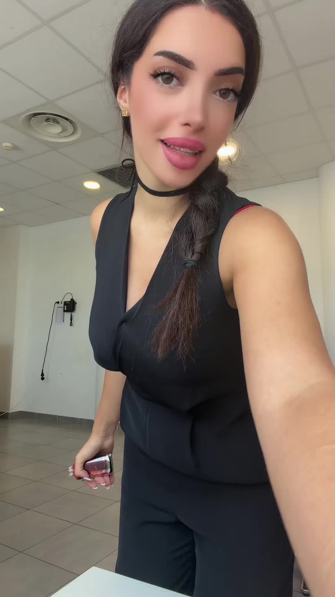 @Mia💎