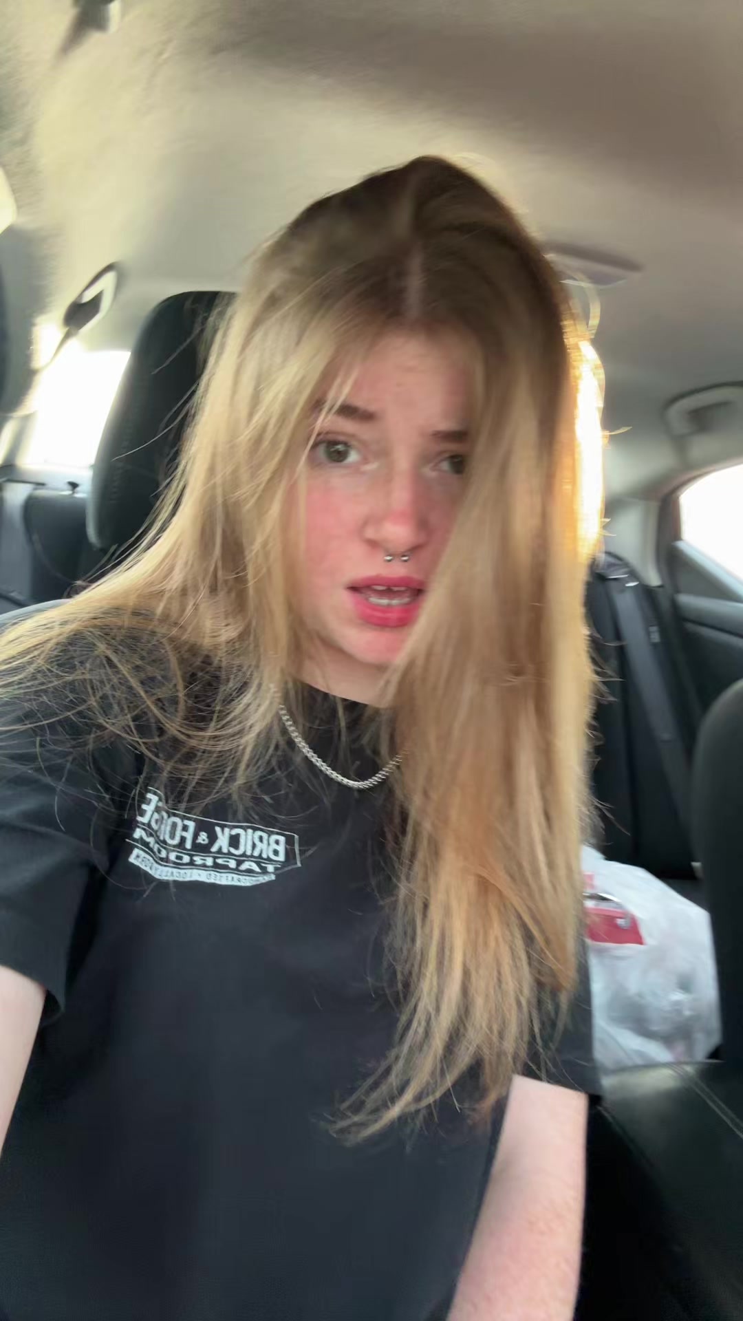 @☺️