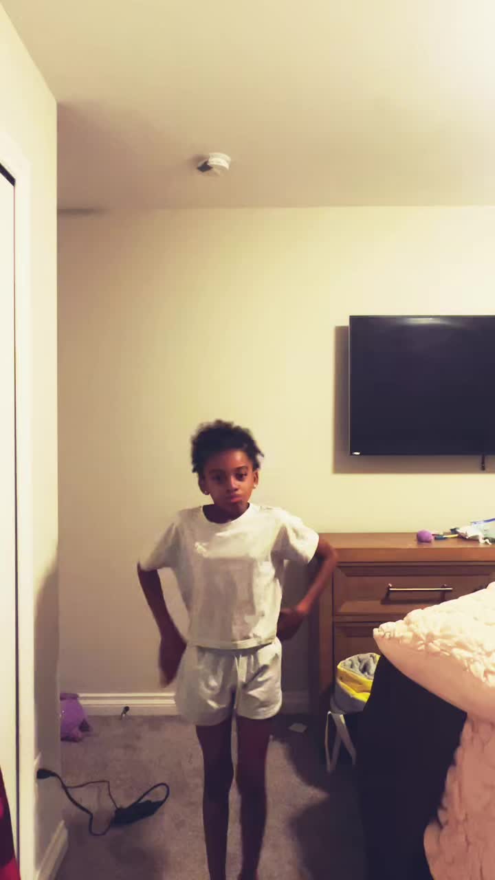 @ava123