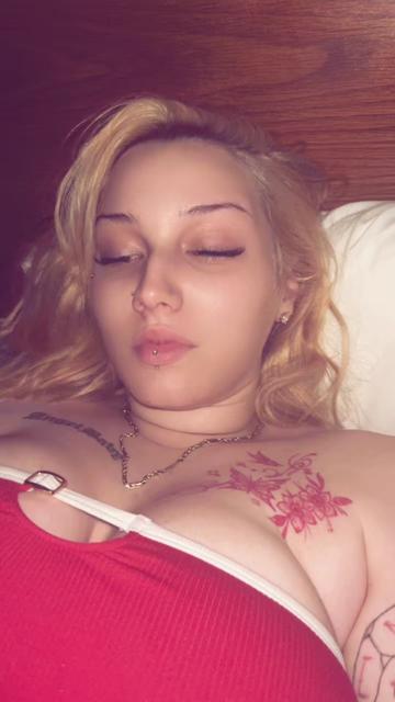 @Alexisssss
