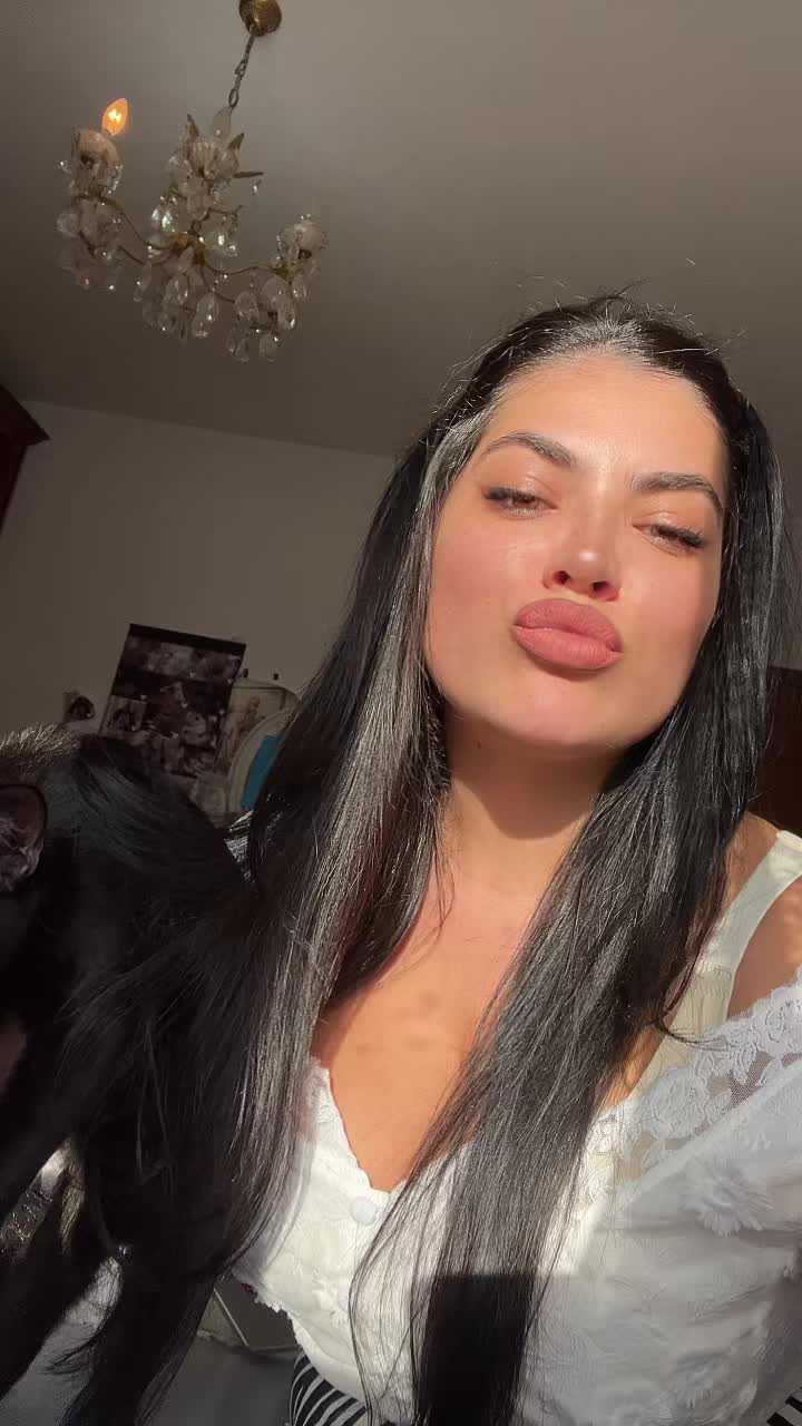 @danielaandoni97