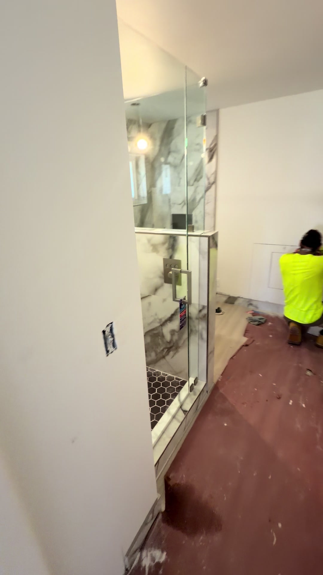 @Lion Shower Doors