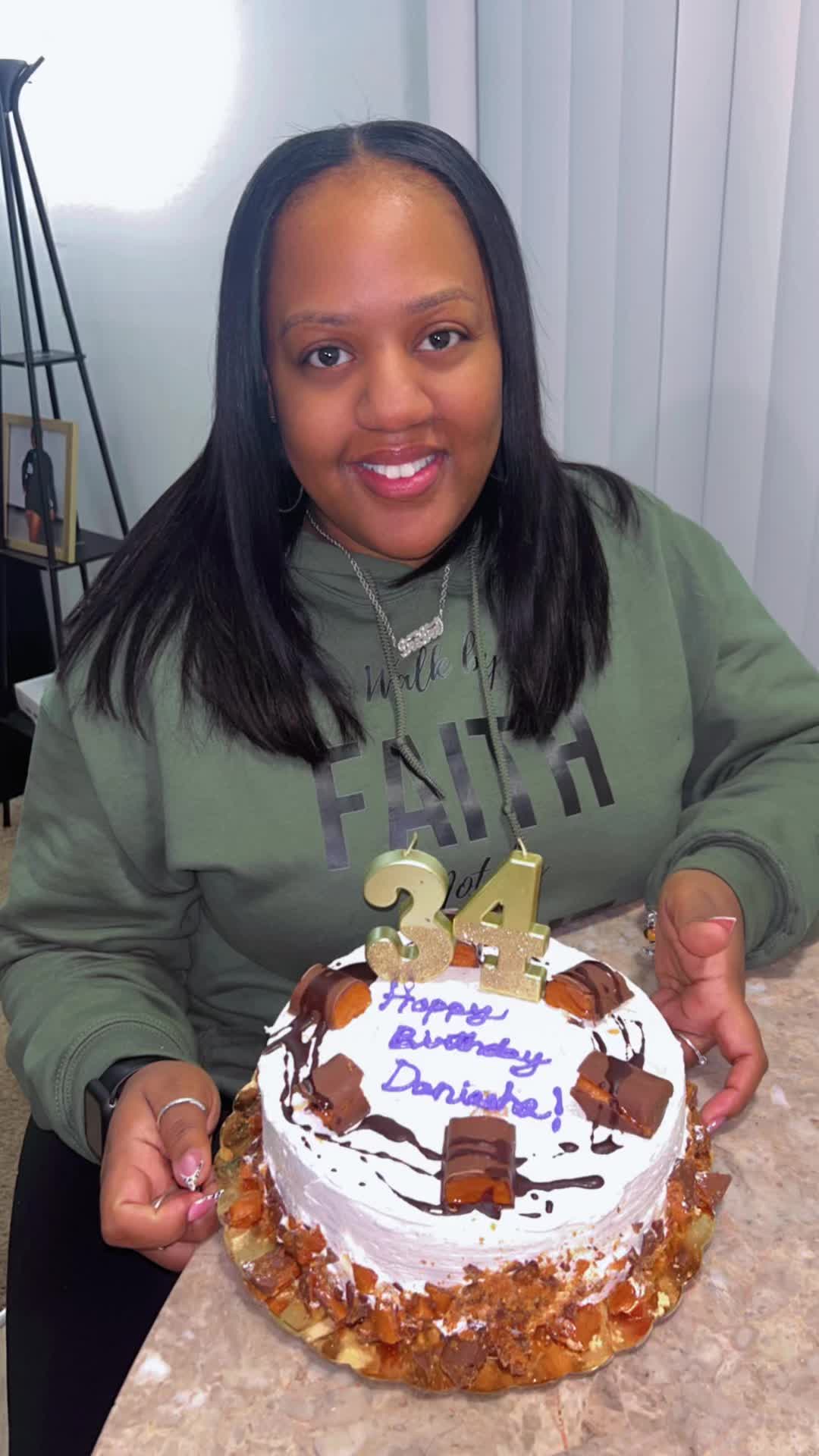 @DeeDee🥰