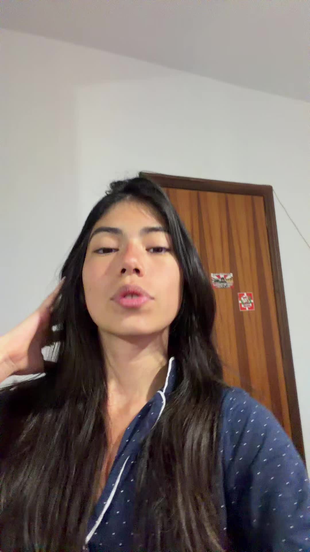 @💋🇵🇪
